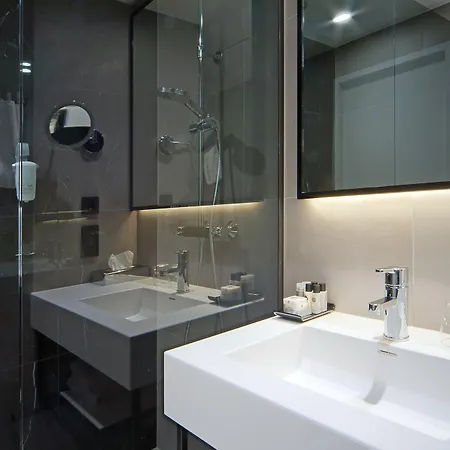 - Expo By Ihg Хельсинки