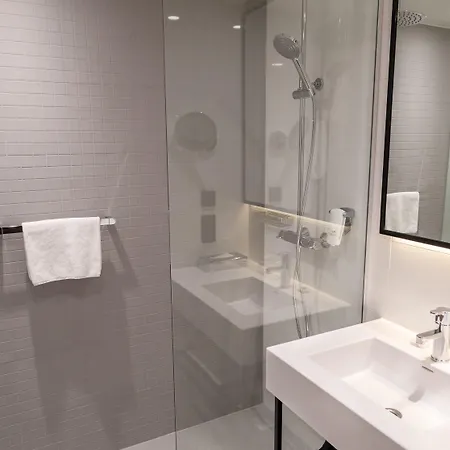- Expo By Ihg Hotel Helsinki